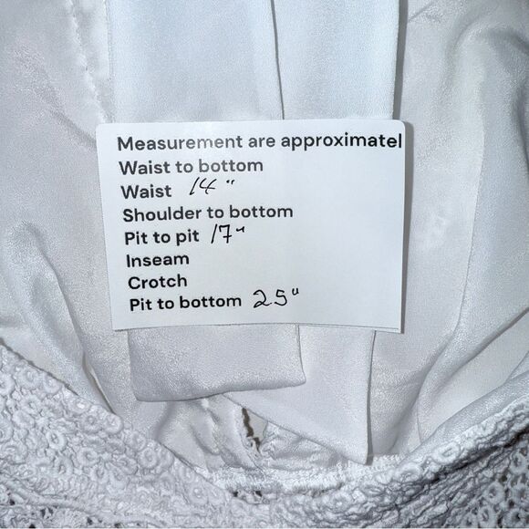 Free People Women's White So Sweetly Crochet Halter Neck Dress side zip - Picture 12 of 12